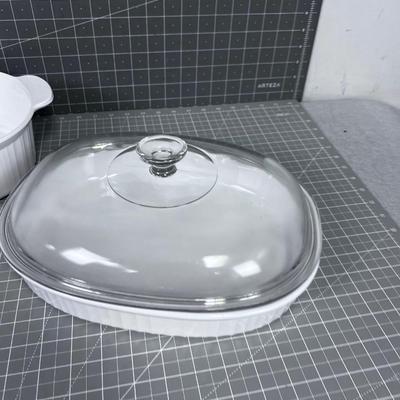 Corning Ware 2 Dishes and 1 Lid 