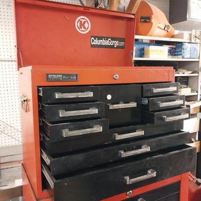 POWER KRAFT TWO PIECE METAL TOOLBOX ON CASTERS