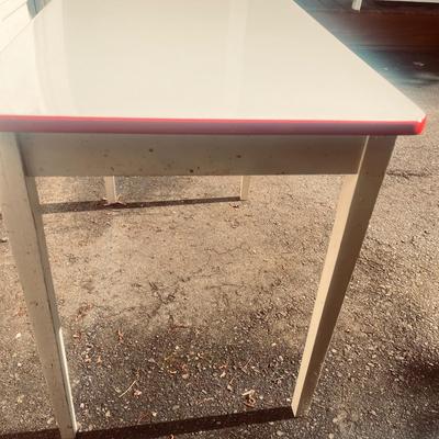 Enamel & Wood Table (G-MG)