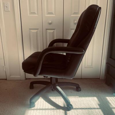Office Chair (O-MG)