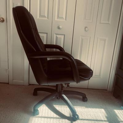 Office Chair (O-MG)