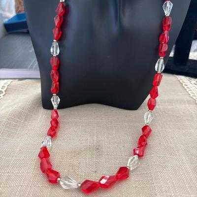 Vintage Glass Bead Necklace, Clear And Red Beads, Vintage Graduated Strand, Art Deco Style Jewellery.