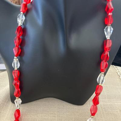 Vintage Glass Bead Necklace, Clear And Red Beads, Vintage Graduated Strand, Art Deco Style Jewellery.