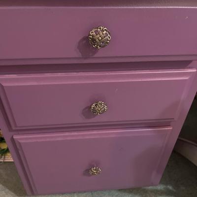 B5- sewing desk (disassembles) & desk chair