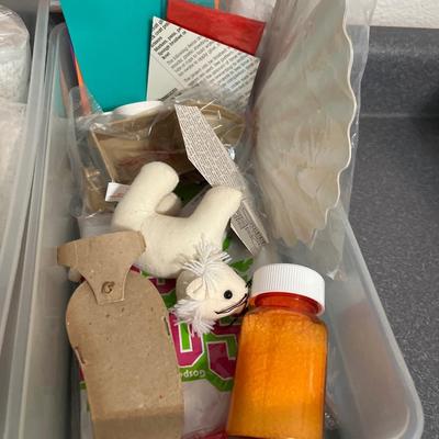 B6- Crafting supplies (doilies, VBS crafts, glitter, etc)