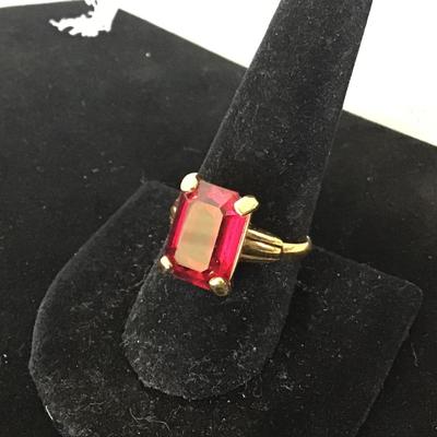Large Gold Tone Cocktail Ring