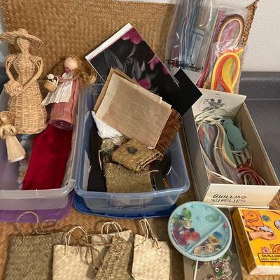 B10- Quilling, baskets, woven mat