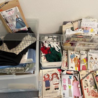 B16- Sewing patterns, trim & fabric