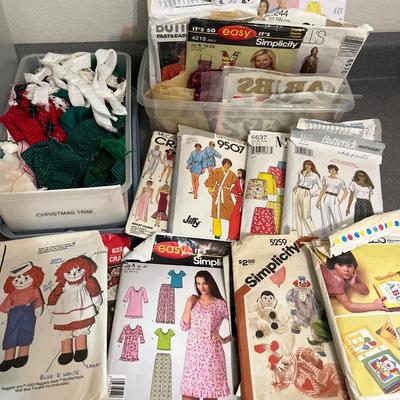 B16- Sewing patterns, trim & fabric