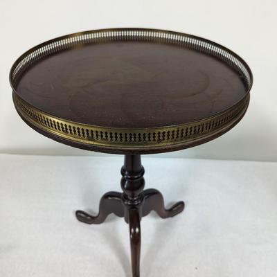 Accent Table By Schott Furniture