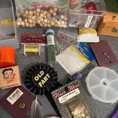 B20- Jewelry, Beading & other crafts