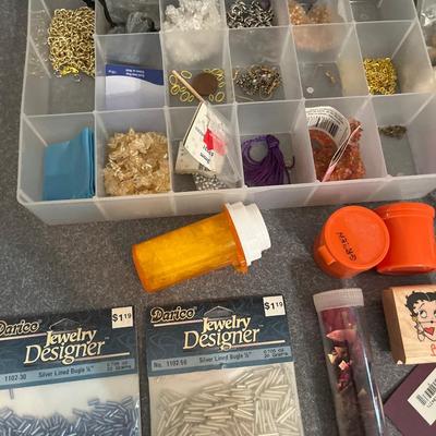 B20- Jewelry, Beading & other crafts