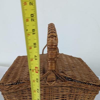 Wicker Picnic Basket