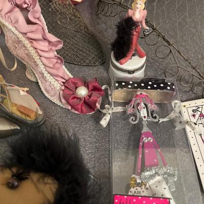 B28- fun fabulous girly things!