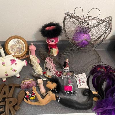 B28- fun fabulous girly things!