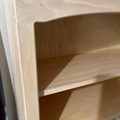 B30- Bookshelf
