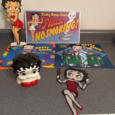 B32- Betty Boop