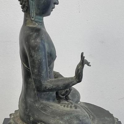 Antique Bronze Sitting Buddha