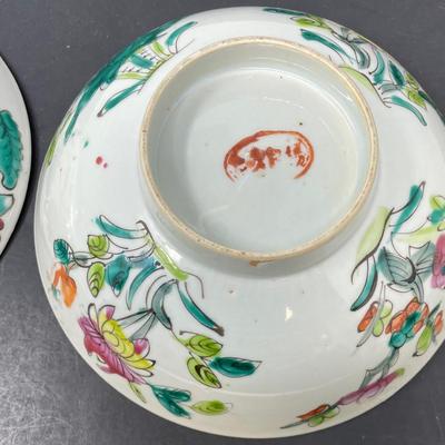 Two Early 20th Century Chinese Dish Plates