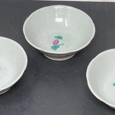 Two Early 20th Century Chinese Dish Plates