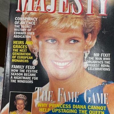 30 British Royal Family Magazines