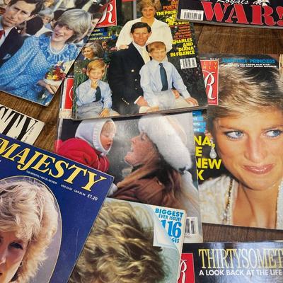 30 British Royal Family Magazines