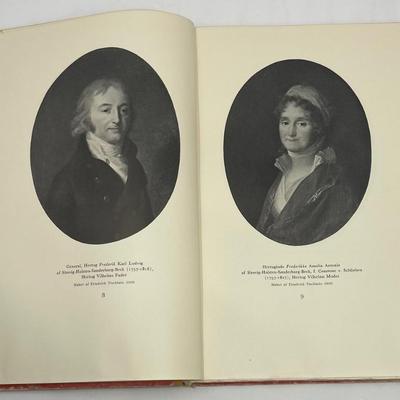 HANS MAJESTET. KONG CHRISTIAN 1Xs FORELDRE. AMALIENBORG 1943.