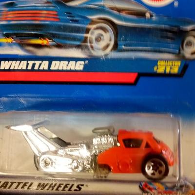 LOT 135 12 VINTAGE HOT WHEELS