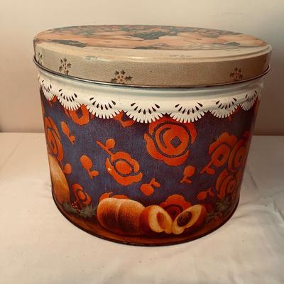 Crabtree & Evelyn Tins (O-MG)