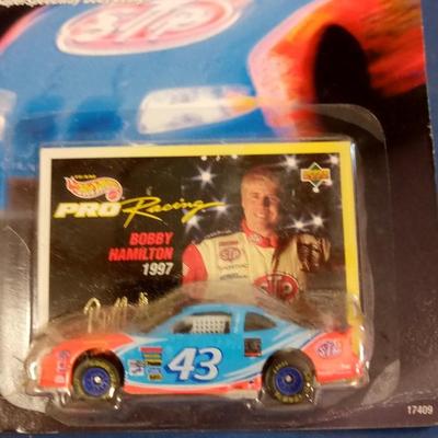 LOT 138 SIX DIFFERENT HOT WHEELS PRO RACING