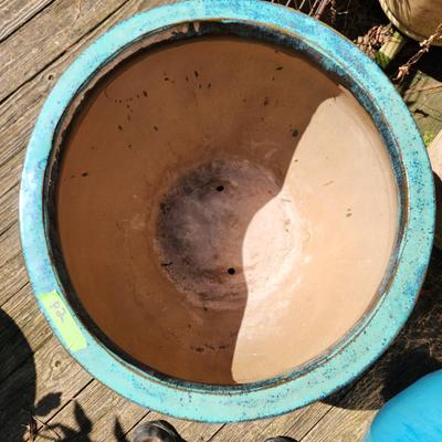 HUGE Heavy Planter 24.5" dia. X 18" Tall