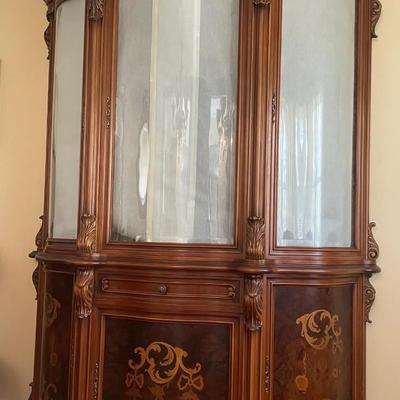 Elegant Robust Wood Chinese Display Cabinet