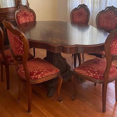 Elegant Robust Dinning Table with Six Chairs