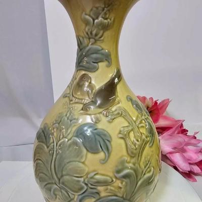 Vintage Lladro Flower Vase w/ 2 Sparrow Bird & Hibiscus Flower