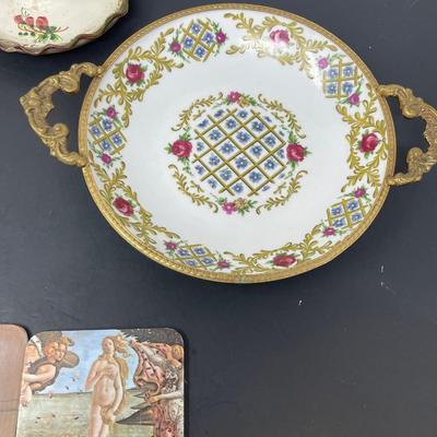 Prussiaa Porcelain Collection w/ Coasters
