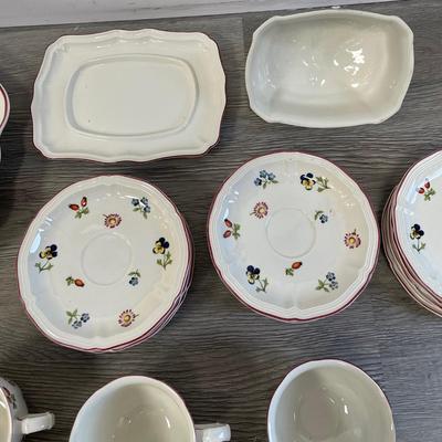 Set of Villeroy & Boch Dinning Wear