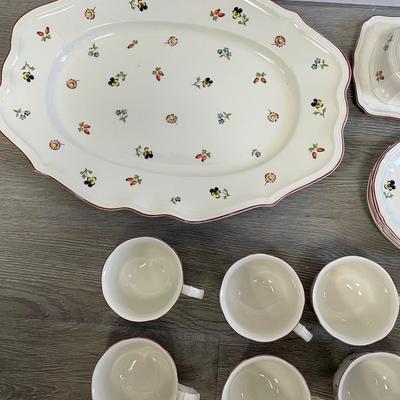 Set of Villeroy & Boch Dinning Wear