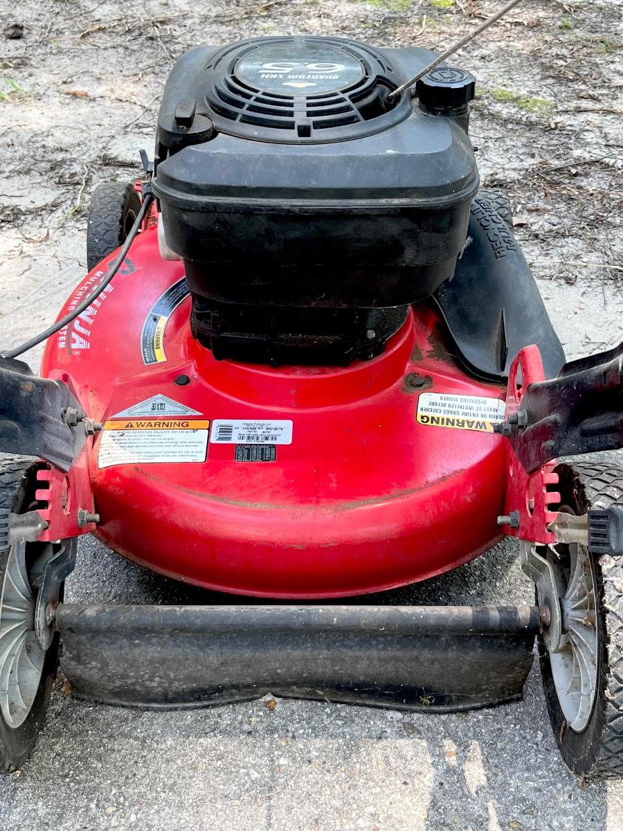 SNAPPER BRIGGS STRATON Ninja Mulching System Read Details EstateSales