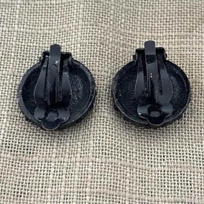 RMN black clip on earrings