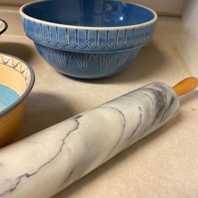 K6- Ceramic bowls & marble rolling pin