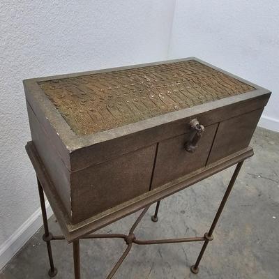 Wooden Chest on Metal Legs (G-JS)