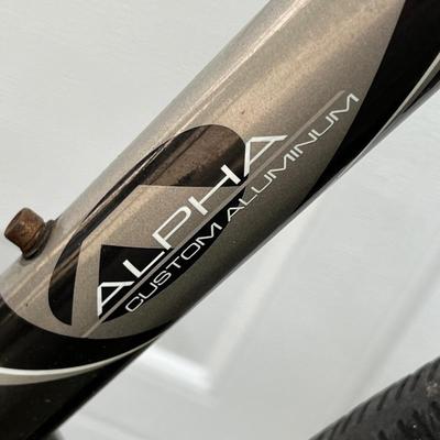 TREK ~ Navigator 300 ~ Alpha Custom Aluminum Mens Bike ~ *Read Details