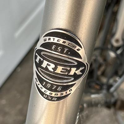 TREK ~ Navigator 300 ~ Alpha Custom Aluminum Mens Bike ~ *Read Details