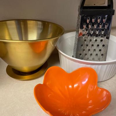 K18- Gold Wilton aluminum bowl, Tang pitcher, more