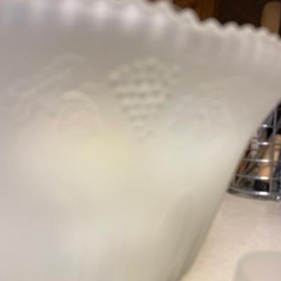 K23- Frosted glass punch owl w/12 cups