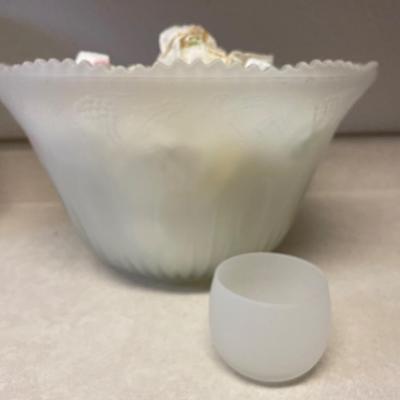 K23- Frosted glass punch owl w/12 cups