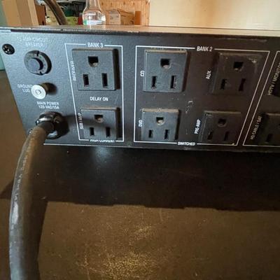 PANAMAX M5100-EX POWER LINE CONDITIONER/SURGE SUPPRESSOR