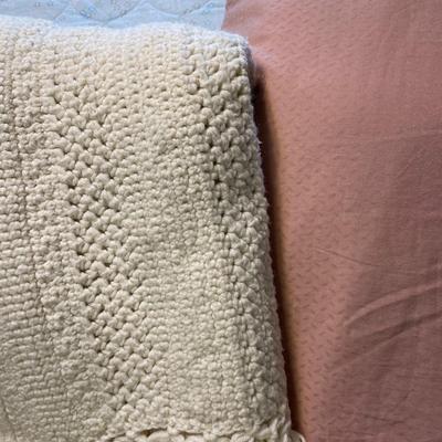 LC1- Twin blankets, afghan, body pillow & 2 other pillows