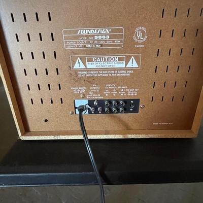 SOUNDESIGN 5863 AM/FM STEREO W/RCA RS2654 SPEAKERS