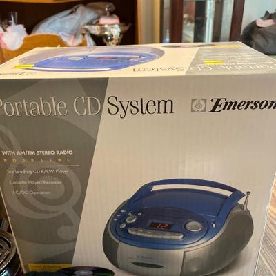 LC3- Boombox & cappuccino machine